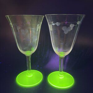 Vintage Uranium Stem Goblets Barware Drinking Cups Set 2 Etched Top Glasses READ